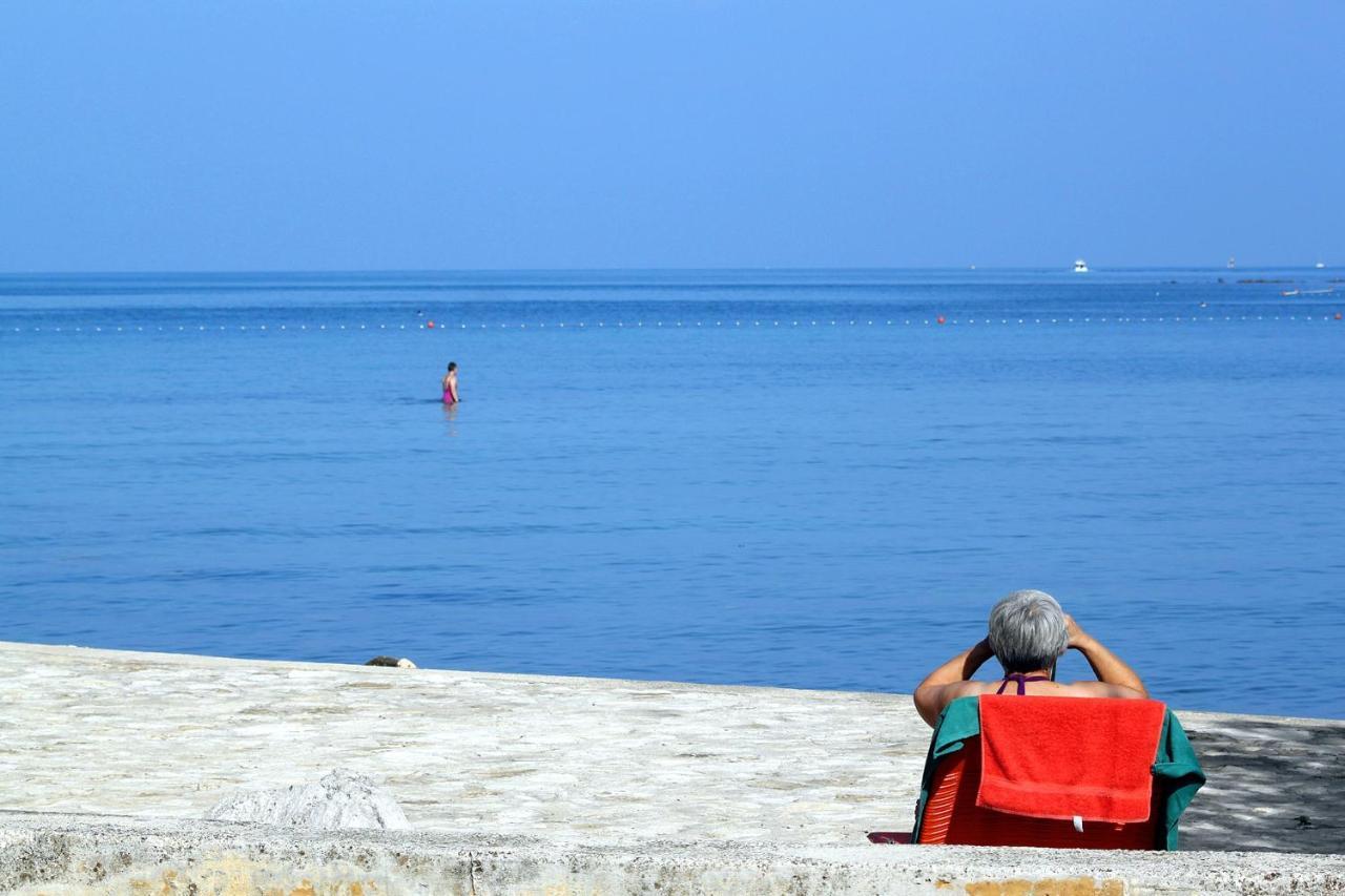 Apartments With A Parking Space Umag - 7109 المظهر الخارجي الصورة