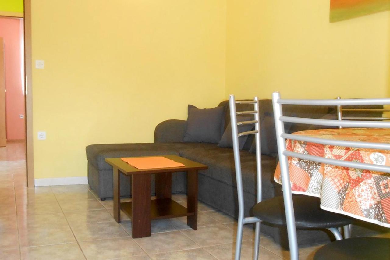 Apartments With A Parking Space Umag - 7109 المظهر الخارجي الصورة