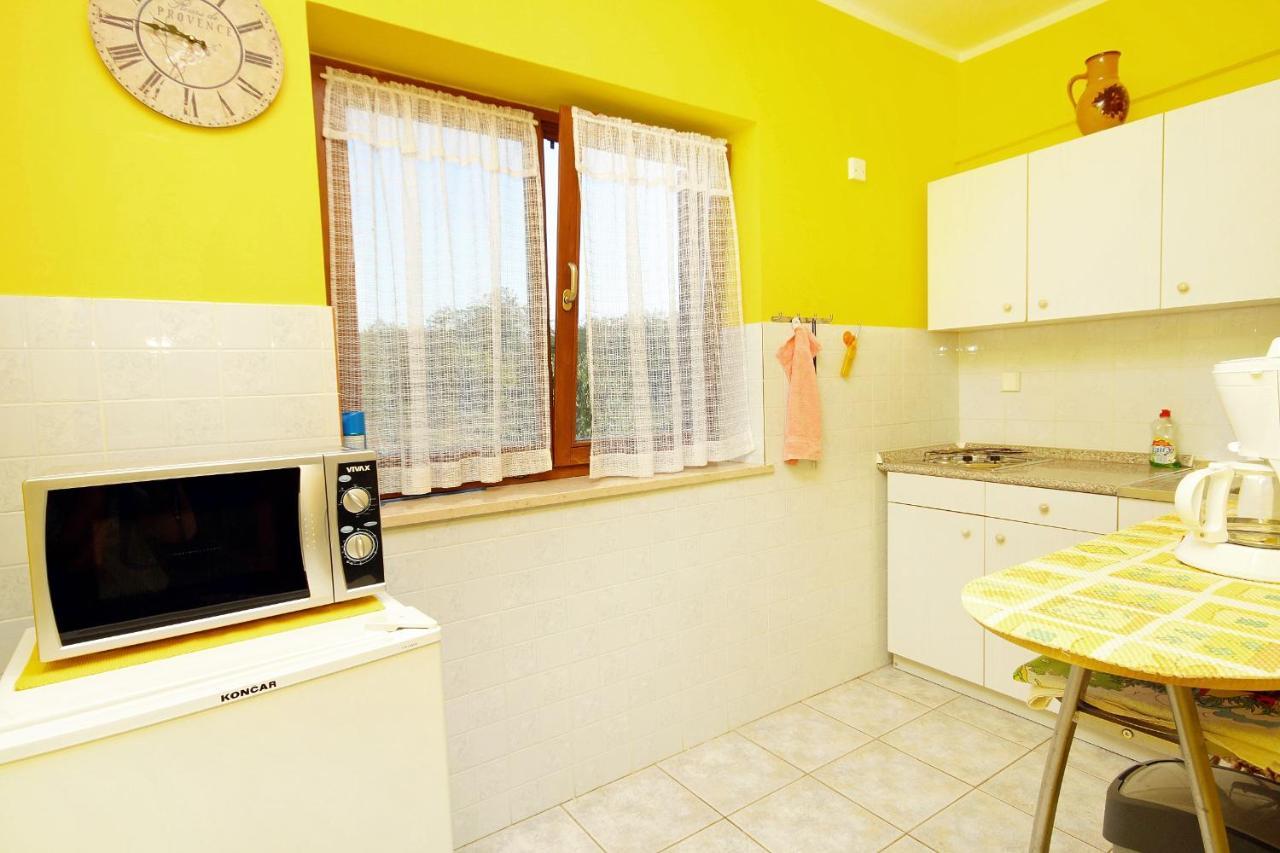 Apartments With A Parking Space Umag - 7109 المظهر الخارجي الصورة